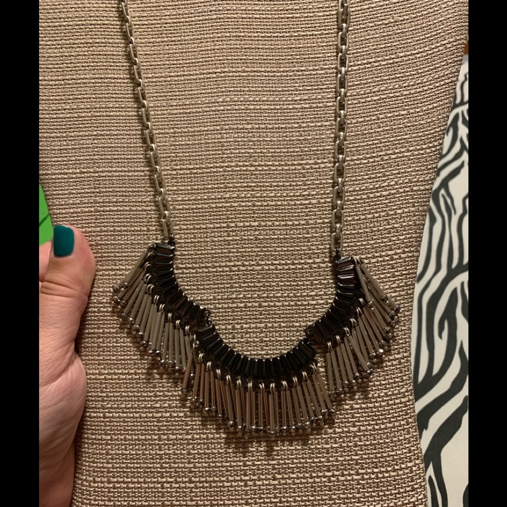 Stella dot silver necklace